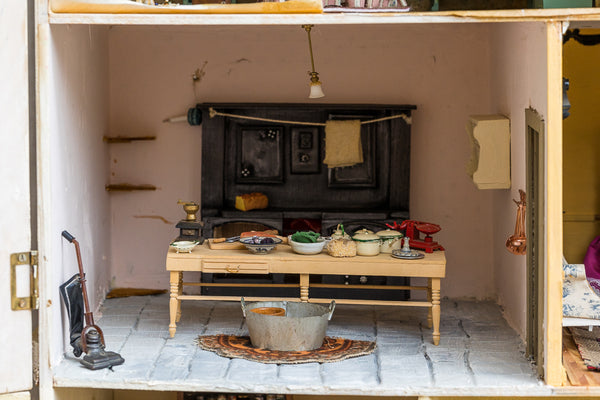 Doll's House
