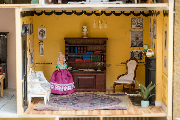 Doll's House