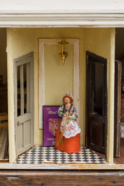 Doll's House