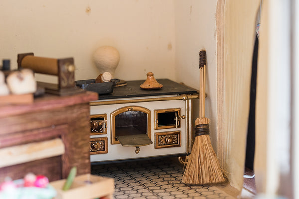 Doll's House