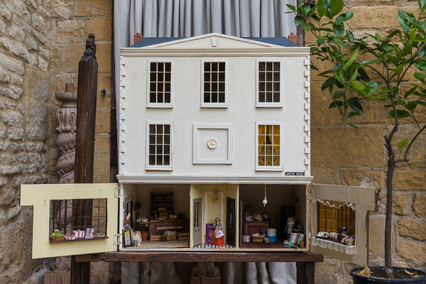 Doll's House