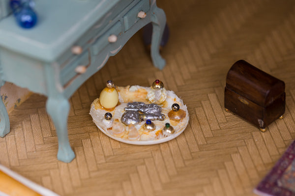 Doll's House