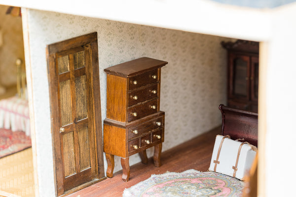 Doll's House