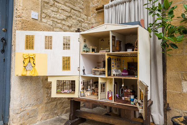 Doll's House
