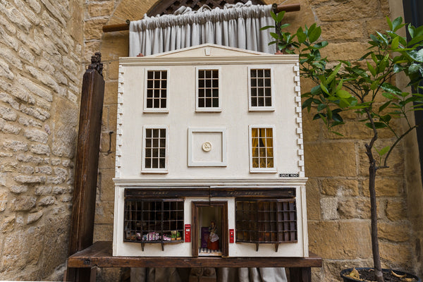 Doll's House