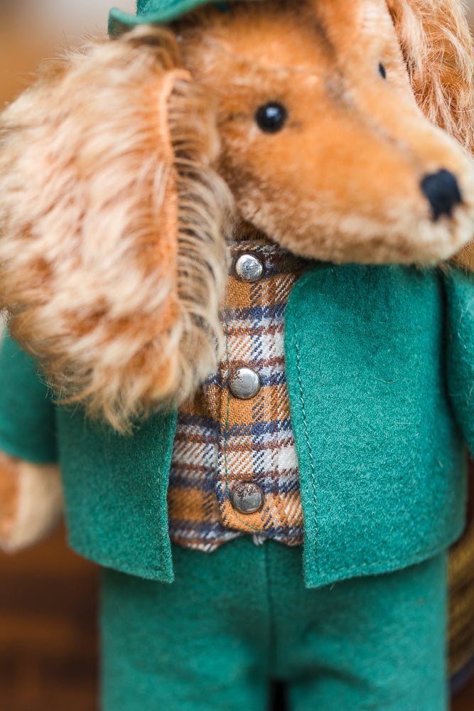 Steiff Dachshund – Offbeat Interiors