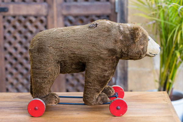 Post-War Steiff Bear on Wheels