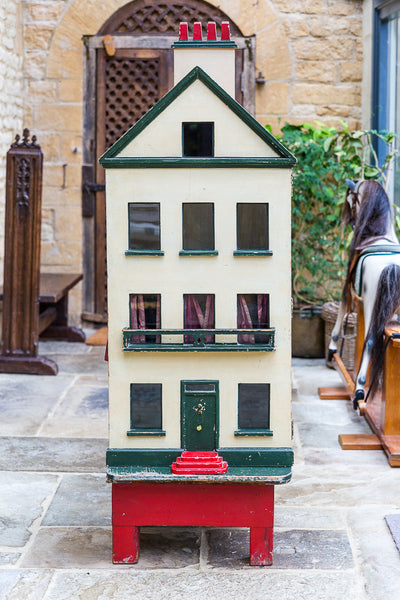 Offbeat Interiors - A Vintage Painted Dolls House